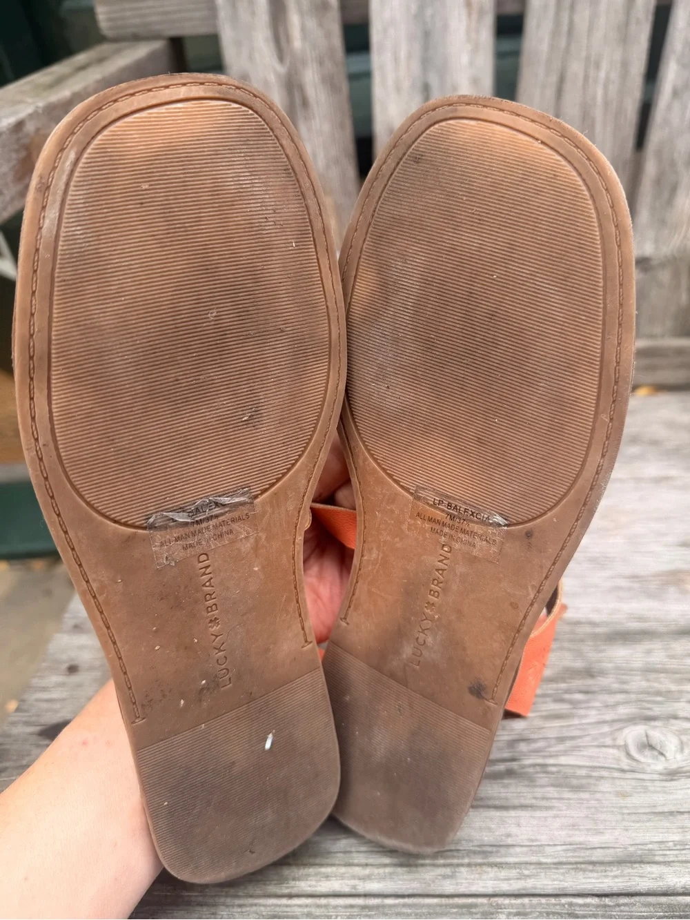 Lucky Brand Coral/Tan Strappy Sandals size 7
